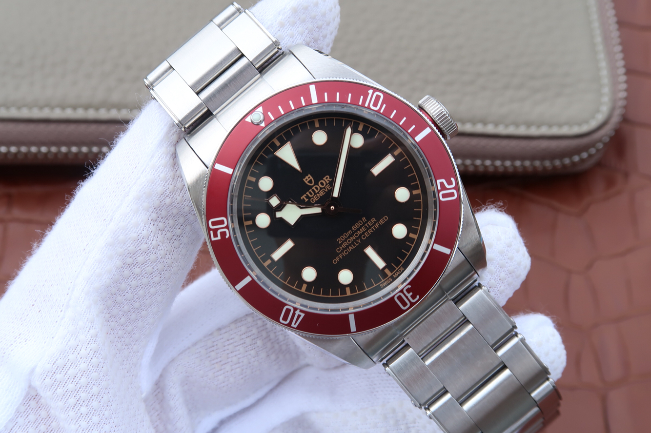 Tudor Bay Red Zf SAVE 58%.