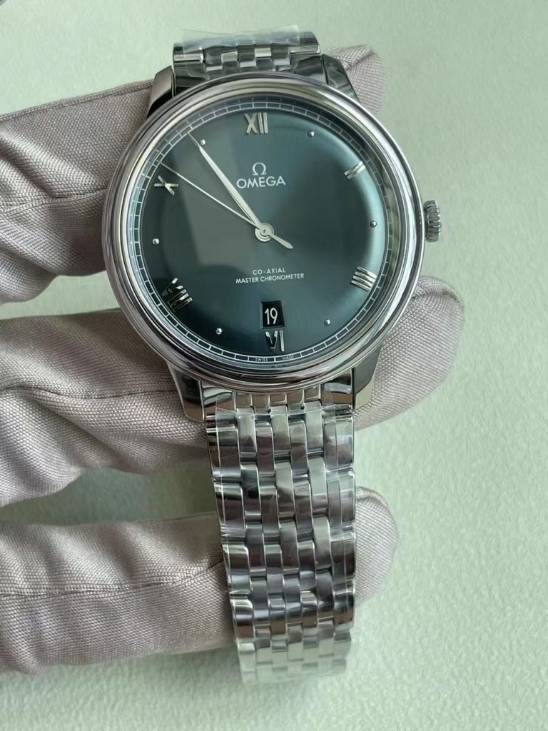 Replica Omega De Ville Green